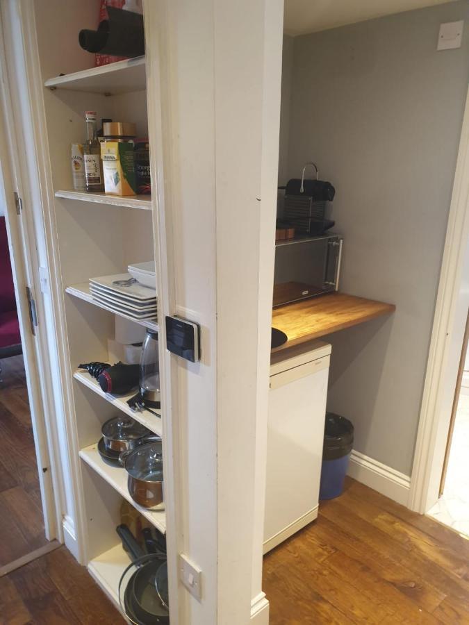 Mezzanine Studio Apartment Лондон Екстериор снимка