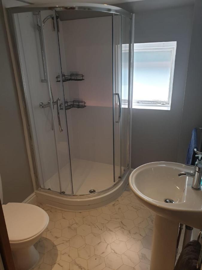 Mezzanine Studio Apartment Лондон Екстериор снимка